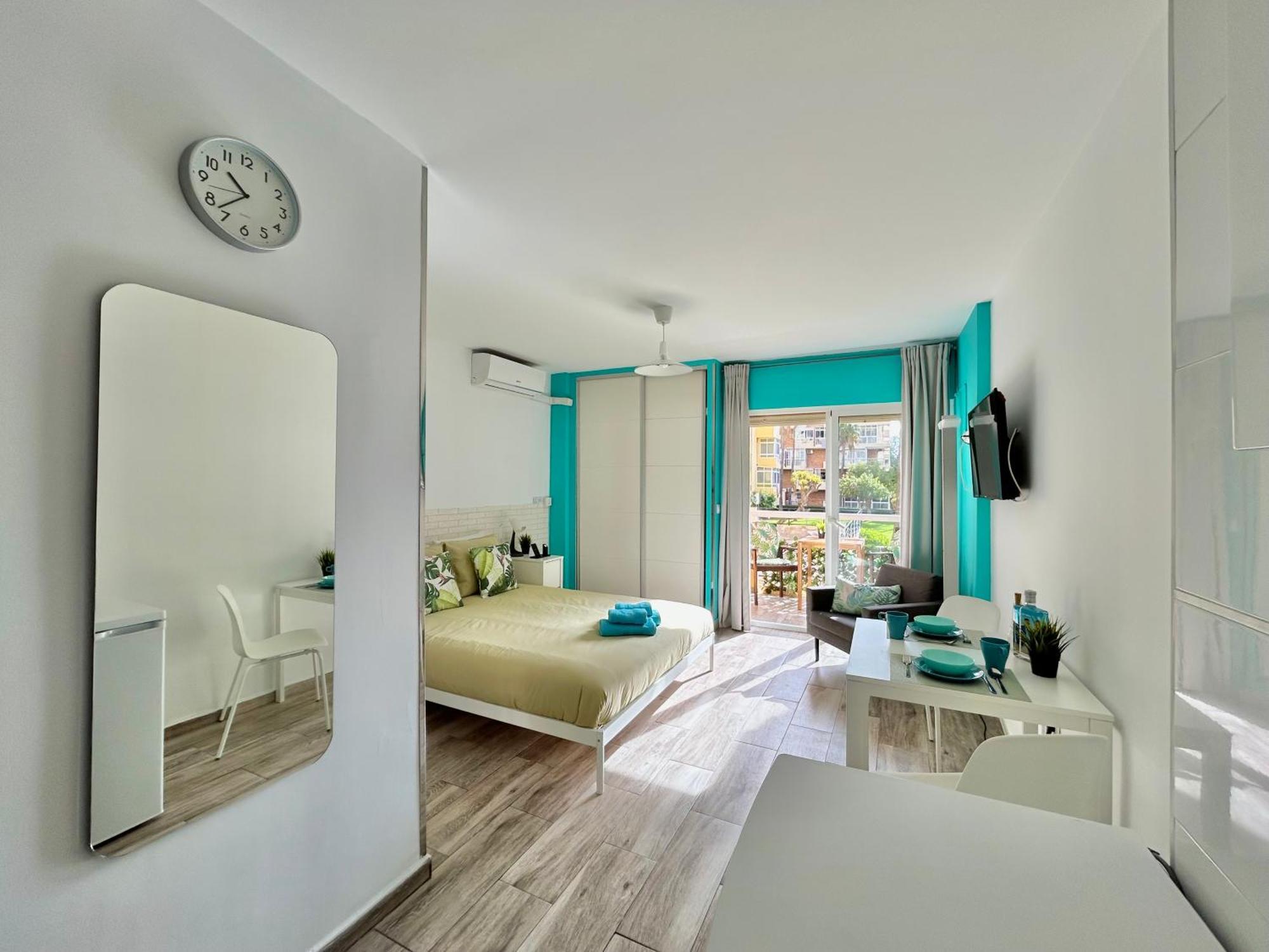 Hoja De Palma Apartment Benalmadena Bagian luar foto